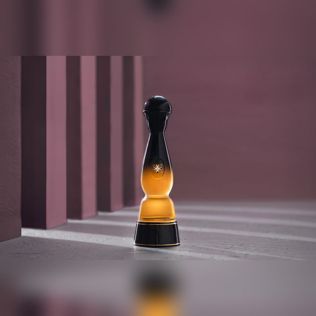 Clase Azul Gold Tequila - official Clase Azul photo