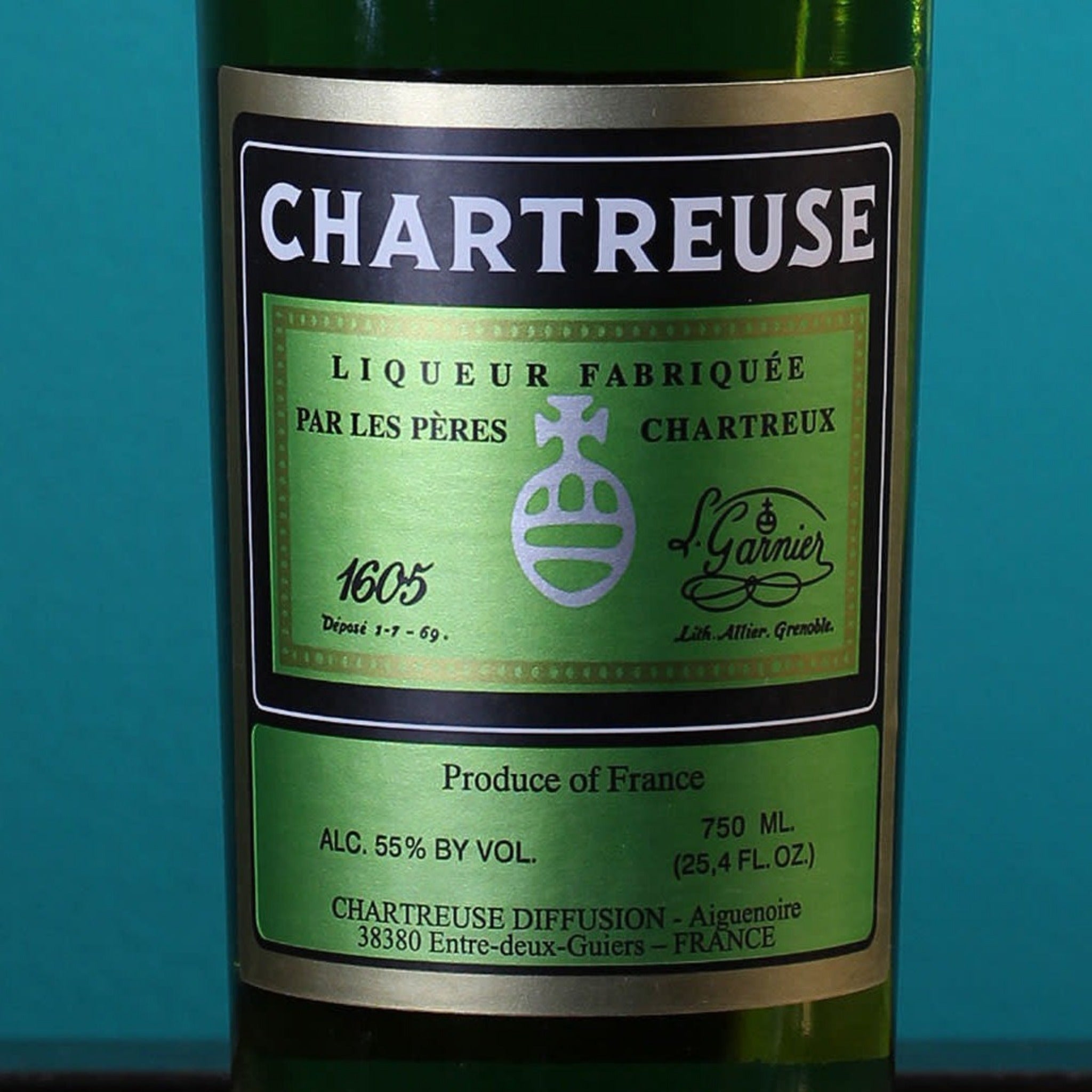 Buy Green Chartreuse Herbal Liqueur | Gifted Pour