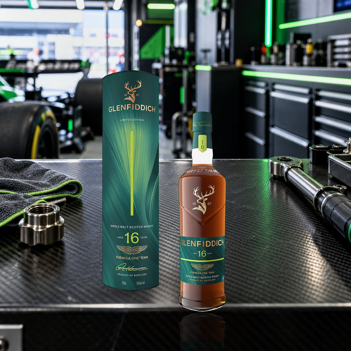 Glenfiddich 16 Year Old Single Malt Scotch Whisky – Aston Martin Formula One™ 2026 Limited Edition pit garage
